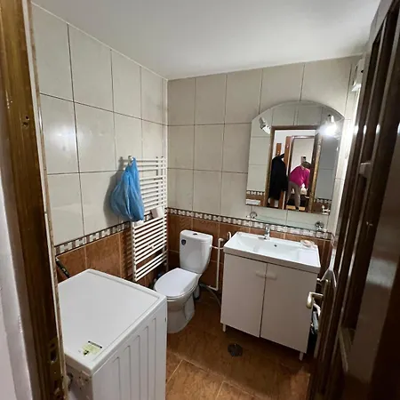 Appartamento 50m2 Cu Pat Matrimonial Si Canapea Extensibila Craiova
