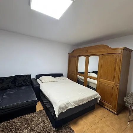 Appartamento 50m2 Cu Pat Matrimonial Si Canapea Extensibila *