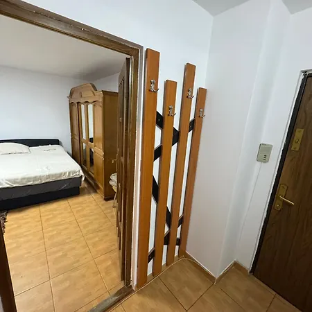50m2 Cu Pat Matrimonial Si Canapea Extensibila Appartamento