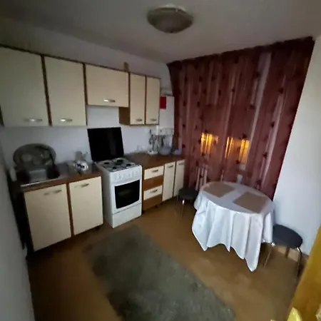 Appartamento 50m2 Cu Pat Matrimonial Si Canapea Extensibila