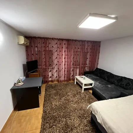 Appartamento 50m2 Cu Pat Matrimonial Si Canapea Extensibila