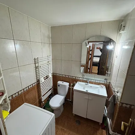 Appartamento 50m2 Cu Pat Matrimonial Si Canapea Extensibila *